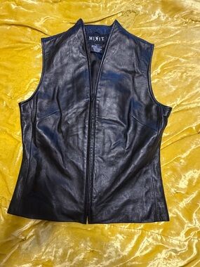 100% Leather Zip Up Vest